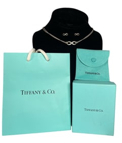 A TIFFANY & CO Sterling Silver Infinity Necklace and Earrings