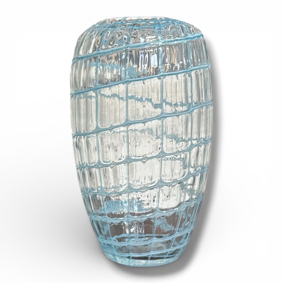 Blown Art Glass Vase, After ERCOLE BAROVIER: Measures 8.5" H x 4.5" DIA overall.