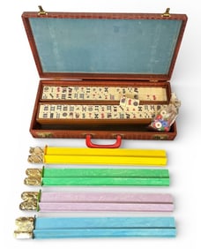 Vintage Mah Jong Set in Case