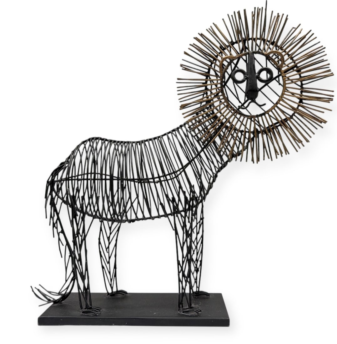 Mid Century Brutalist Lion Sculpture: 17" H x 17" W x 4" D.