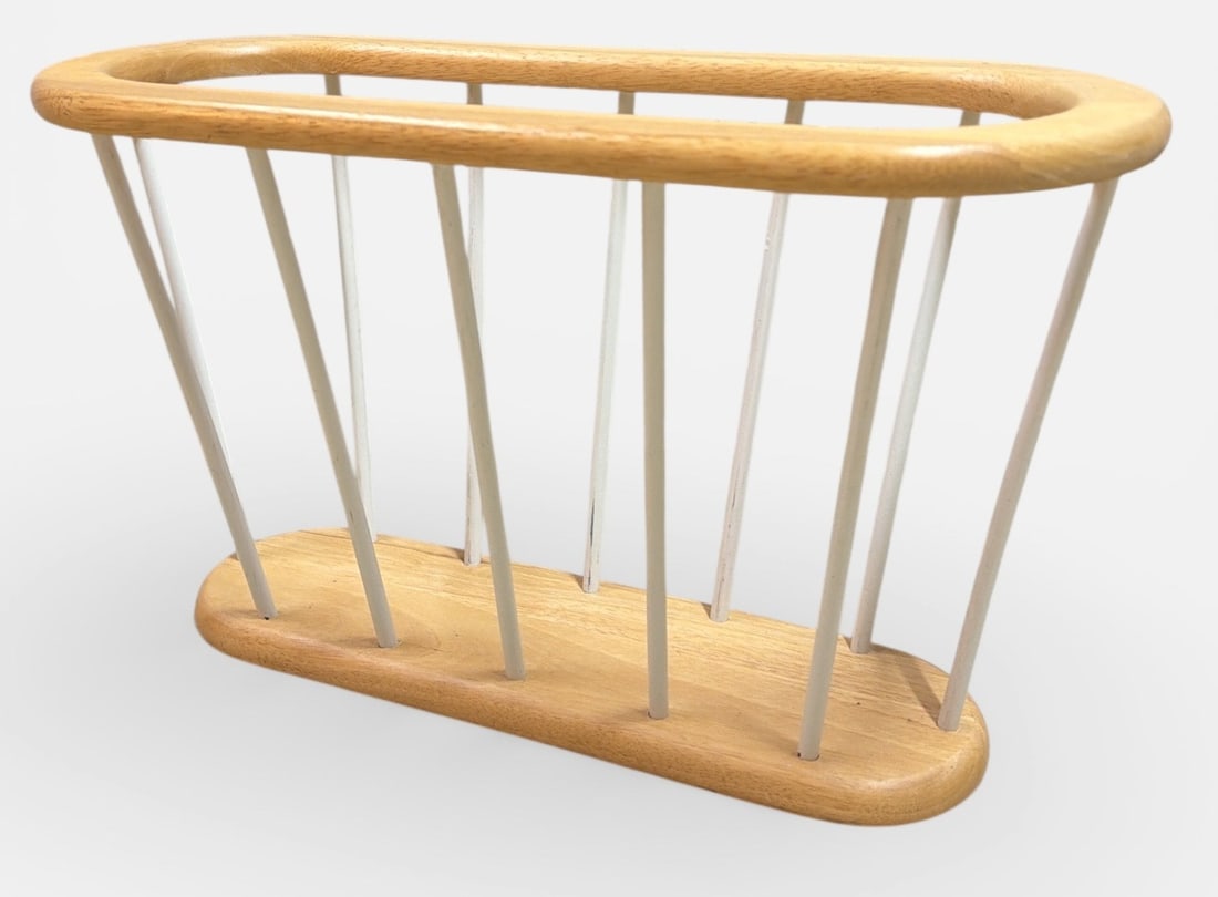 ARTHUR UMANOFF Style Mid Century Magazine Rack (1 of 3)