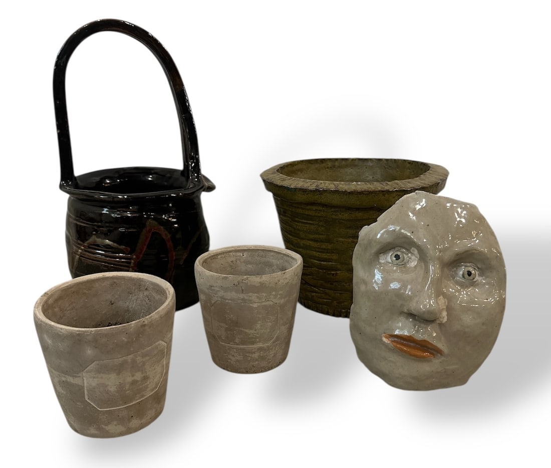 A Collection of Mid Century Pottery (1 of 7)