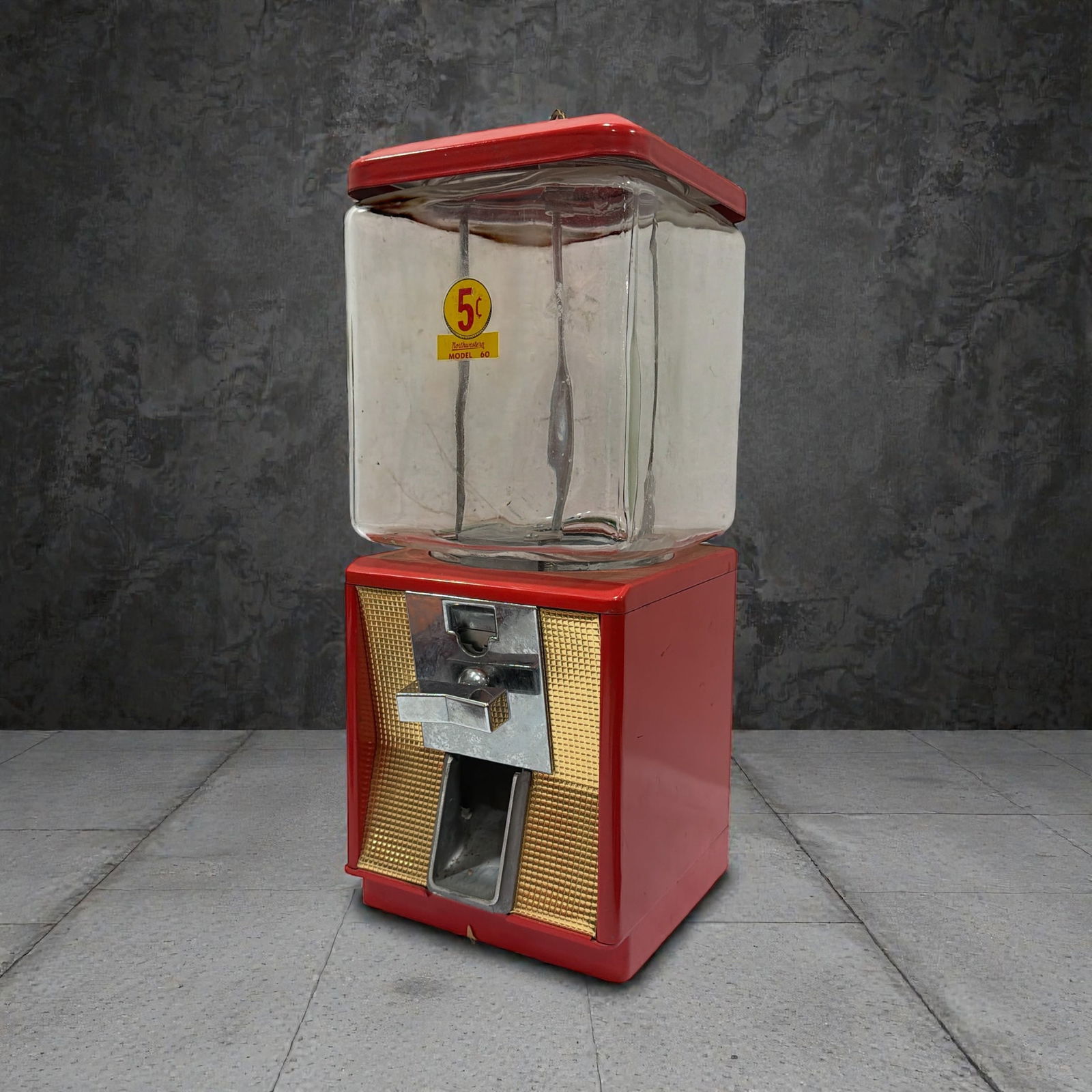 Vintage 5 Cent Northwestern Model 60 Gumball Machine (1 of 4)
