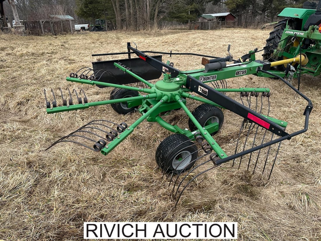 Frontier RR2109 Rotary Rake: 9 foot raking width. Approx 114" diameter rake area on either side. NOTE: Item pickup is in Valparaiso, IN - address to be released to successful buyers post auction. See auction description for picku