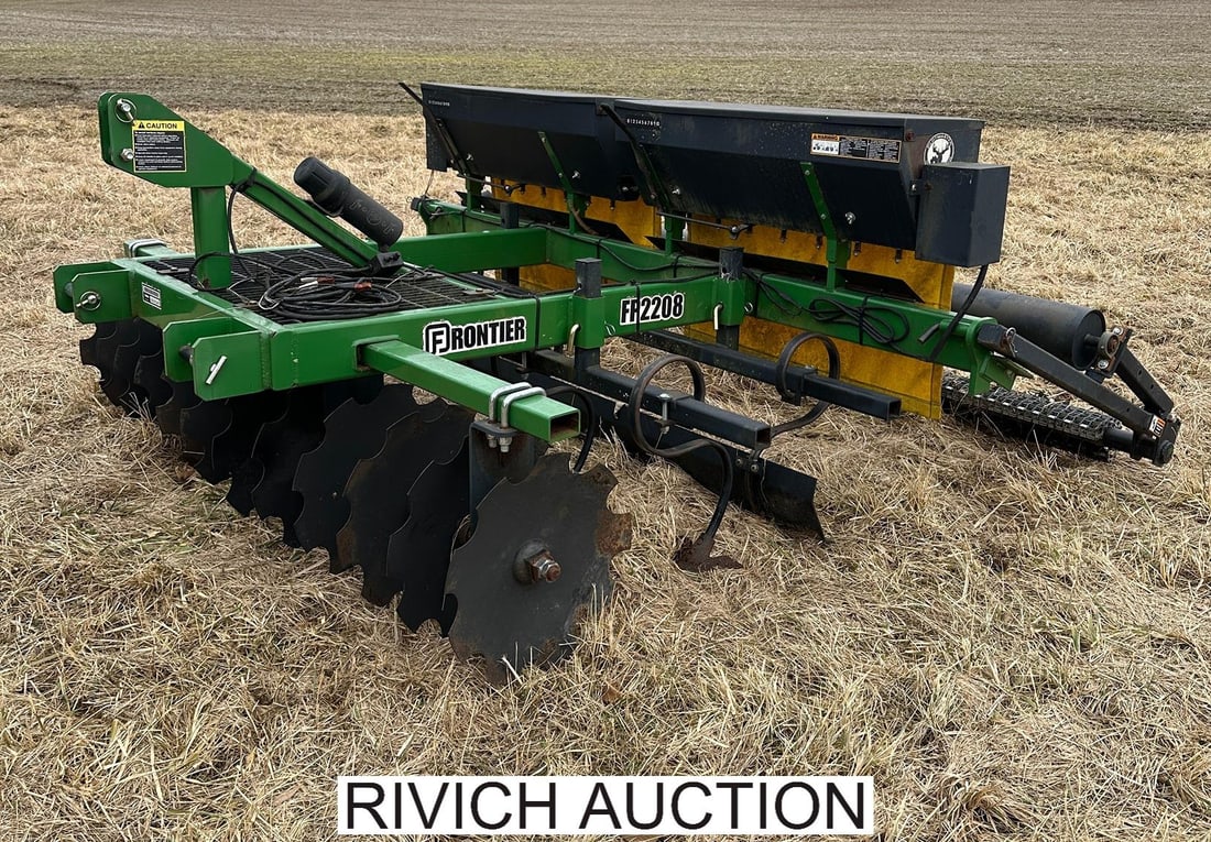Frontier FP2208 Plot Seeder, 2017: Serial number IXFFP22XVH0000589. Has 12 notched discs, 85" across the discs x 82" wide grader x 92" across the grate. NOTE: Item pickup is in Valparaiso, IN - address to be released to successful buye