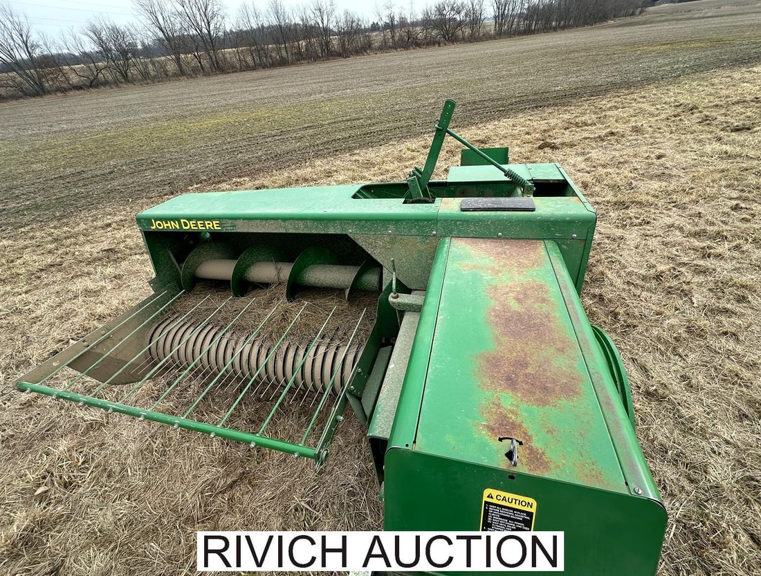 John Deere 328 Small Square Bailer, 2015 - 13