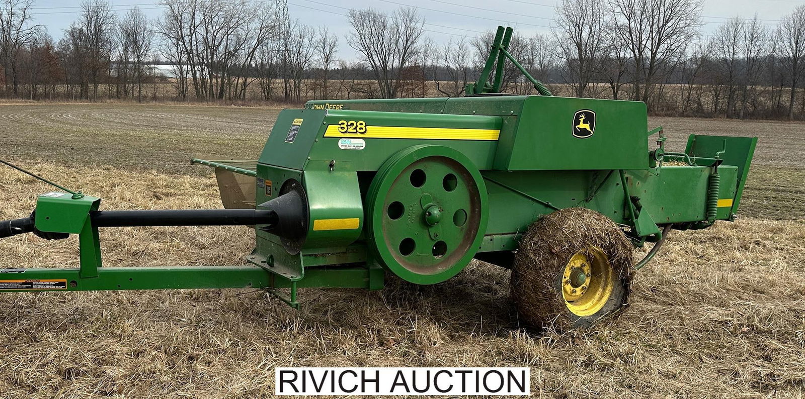 John Deere 328 Small Square Bailer, 2015 (1 of 13)