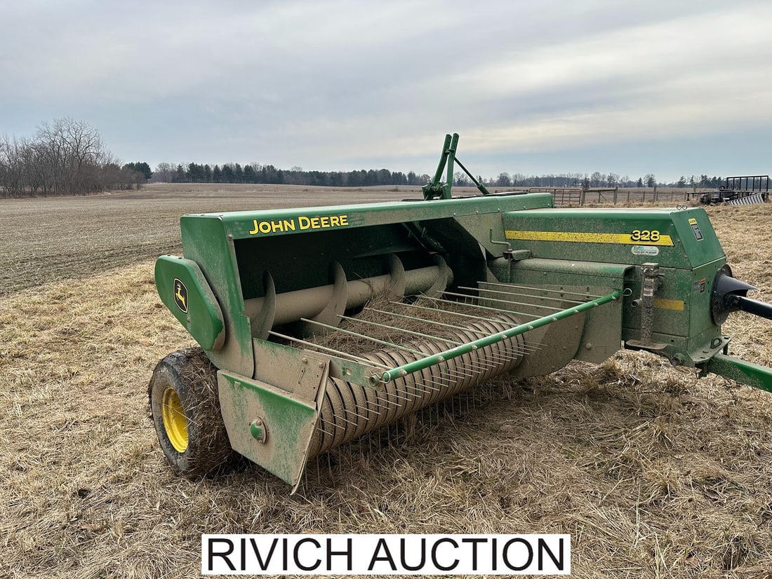 John Deere 328 Small Square Bailer, 2015 - 7