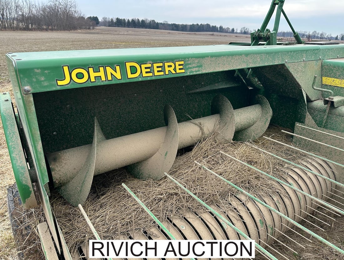 John Deere 328 Small Square Bailer, 2015 - 8