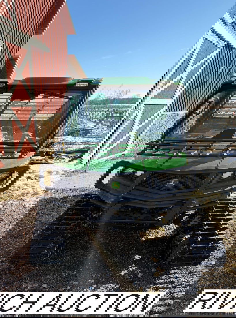 John Deere XUV865R Gator - 11