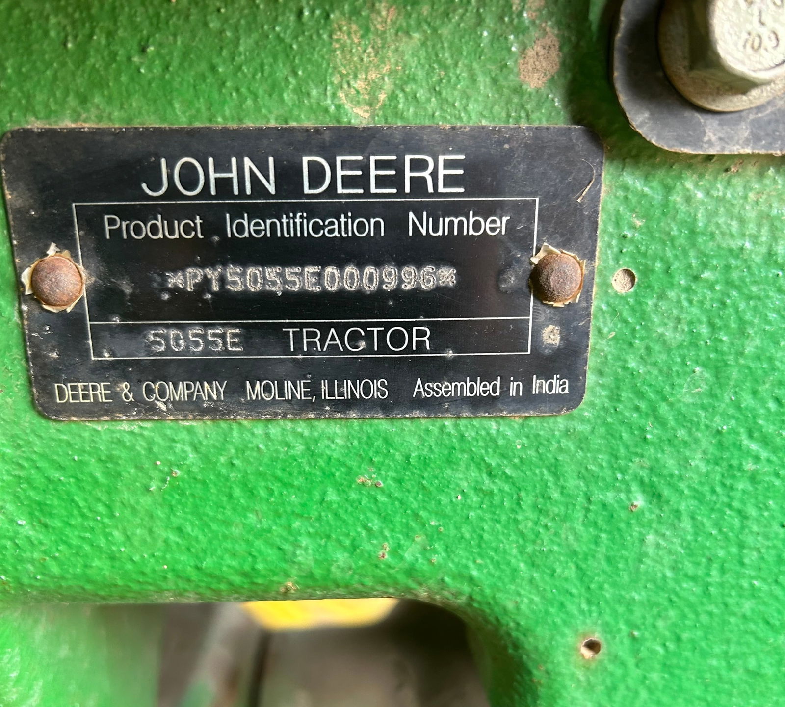 John Deere 5055E Tractor & 553 Loader, 2009 - 16