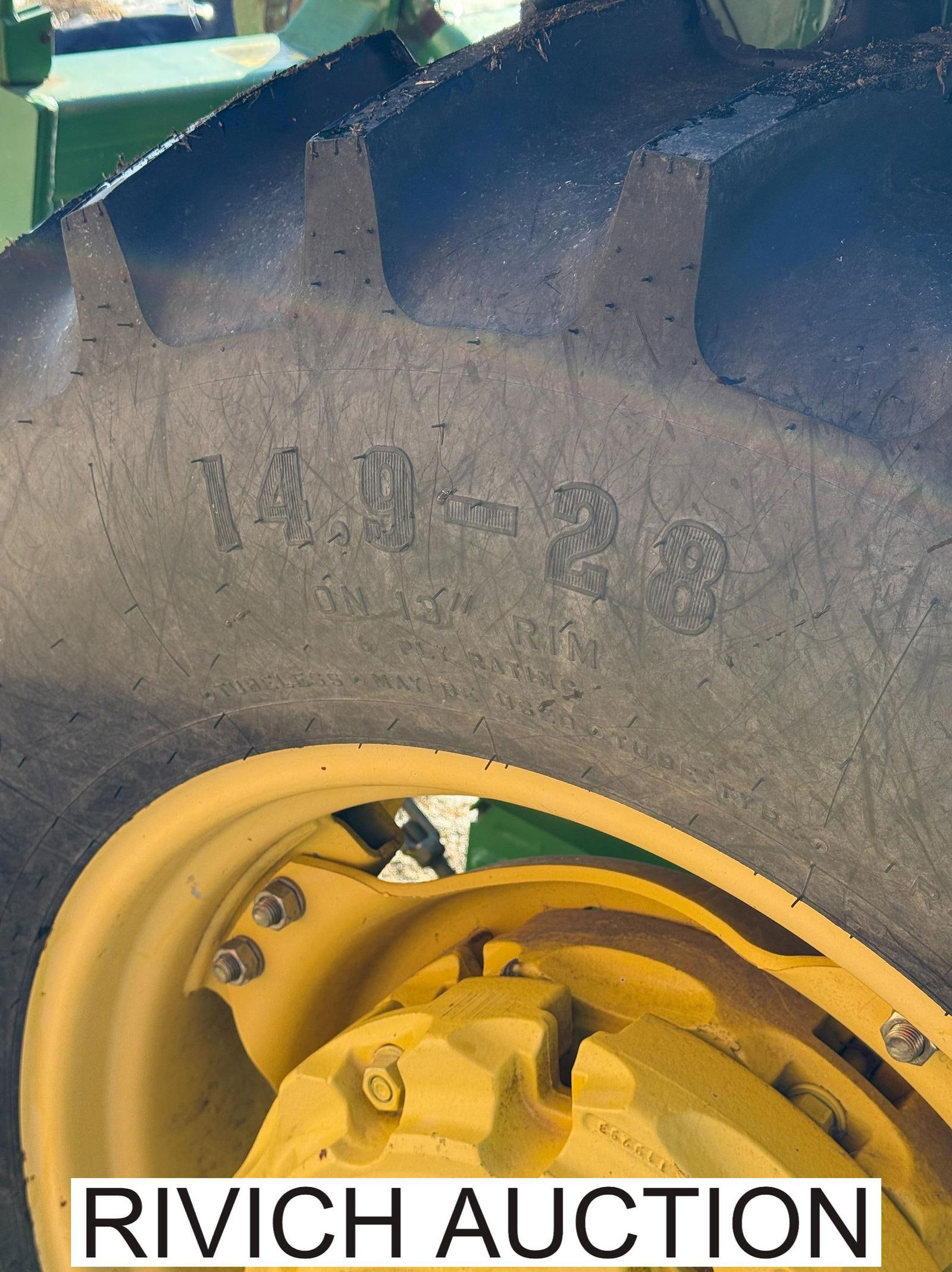 John Deere 5055E Tractor & 553 Loader - 9