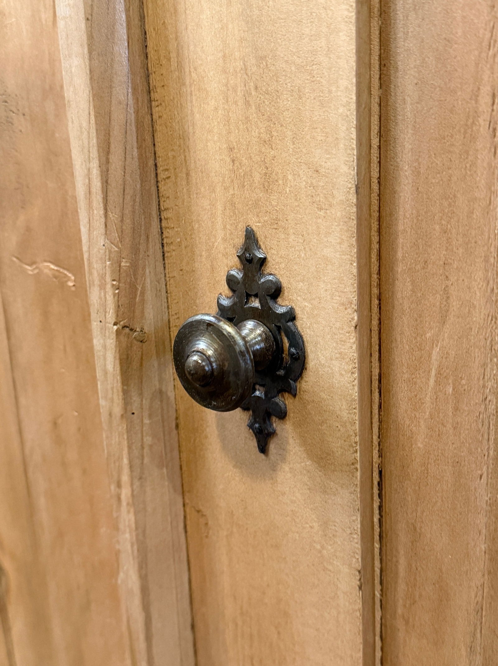 Traditional Pine Armoire - 7