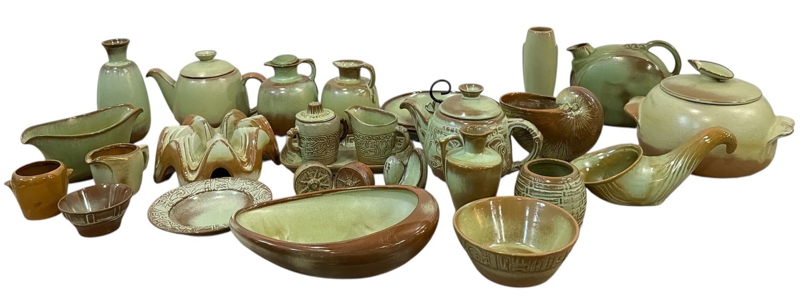 Large Collection of Mid Century FRANKOMA Pottery, 25+ Pcs.: Includes a large assortment of basic Frankoma pieces, some from the Aztec line, and others from assorted collaborations. Please see photos for all included pieces.