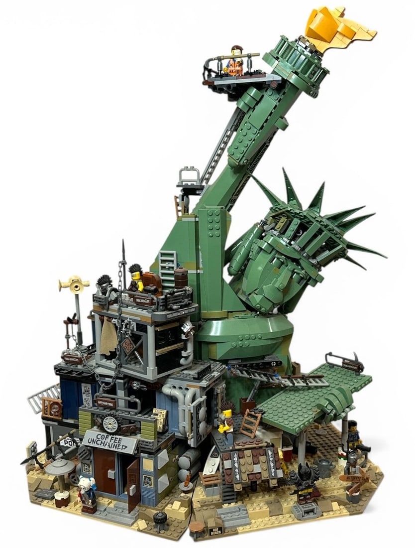 LEGO Movie 2 "Welcome To Apocalypseburg" Set, HARLEY QUINN Minifigure (1 of 7)