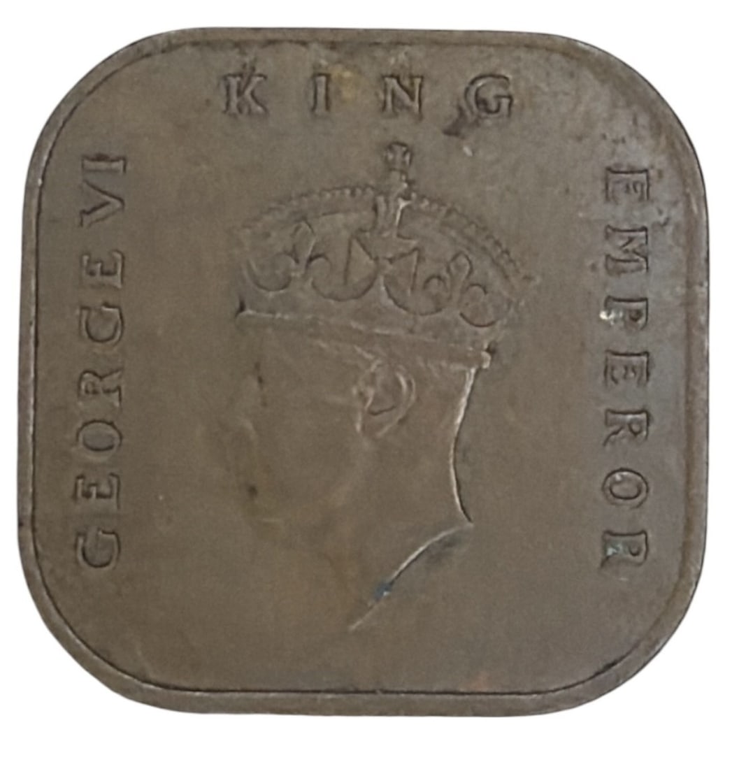 1945 Malaya One Cent King George II Square Bronze Coin: Dated 1945. As found condition. Ungraded. Please contact RA for more information.