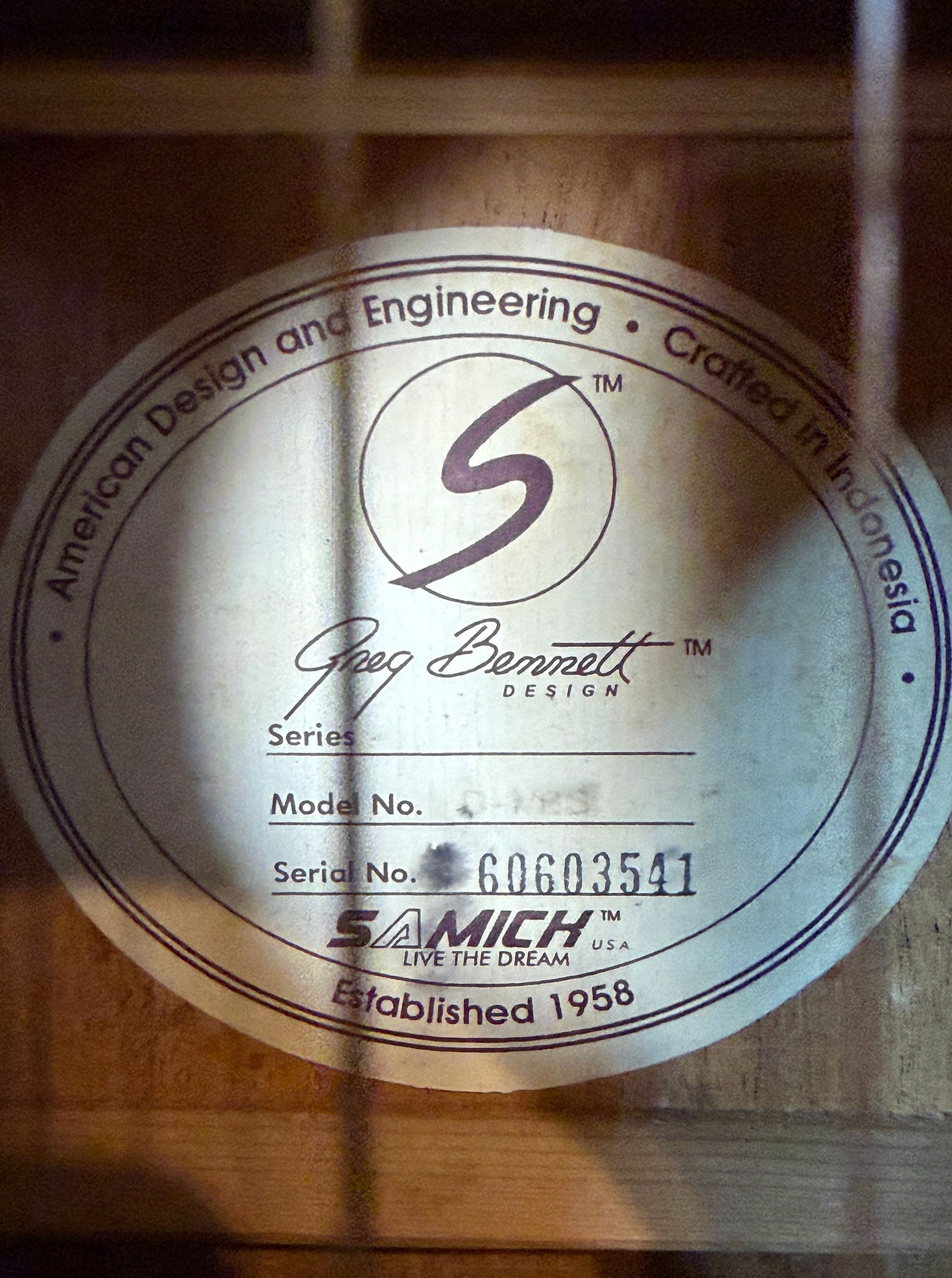 A GREG BENNETT Guitar - 3