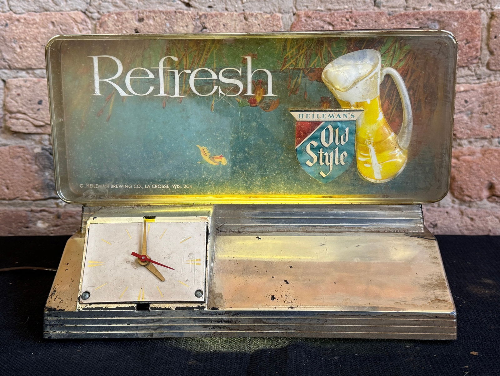 OLD STYLE "Refresh" Light Up Bar Clock (1 of 4)