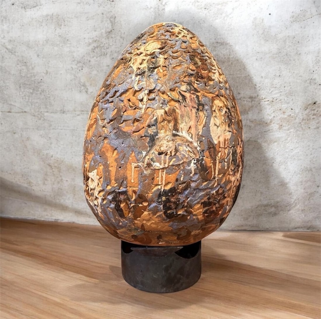 Massive CAROL FLEMING Brutalist Sculpture, Egg: In the style of Argentinian artist, Enio Lommi. Thin aluminum. Hollow and very light, this piece would be for indoor use. 67.5" H x 25.5" W x 14" D.