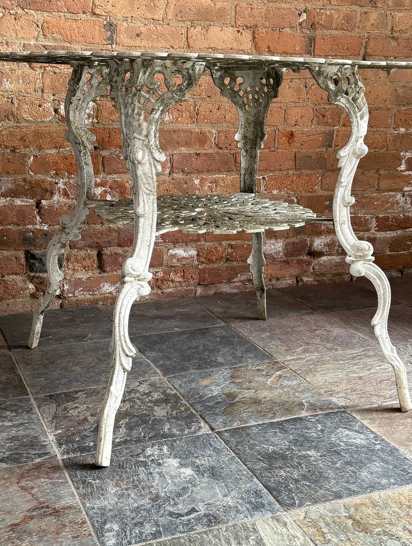 Victorian Style Garden Table - 4