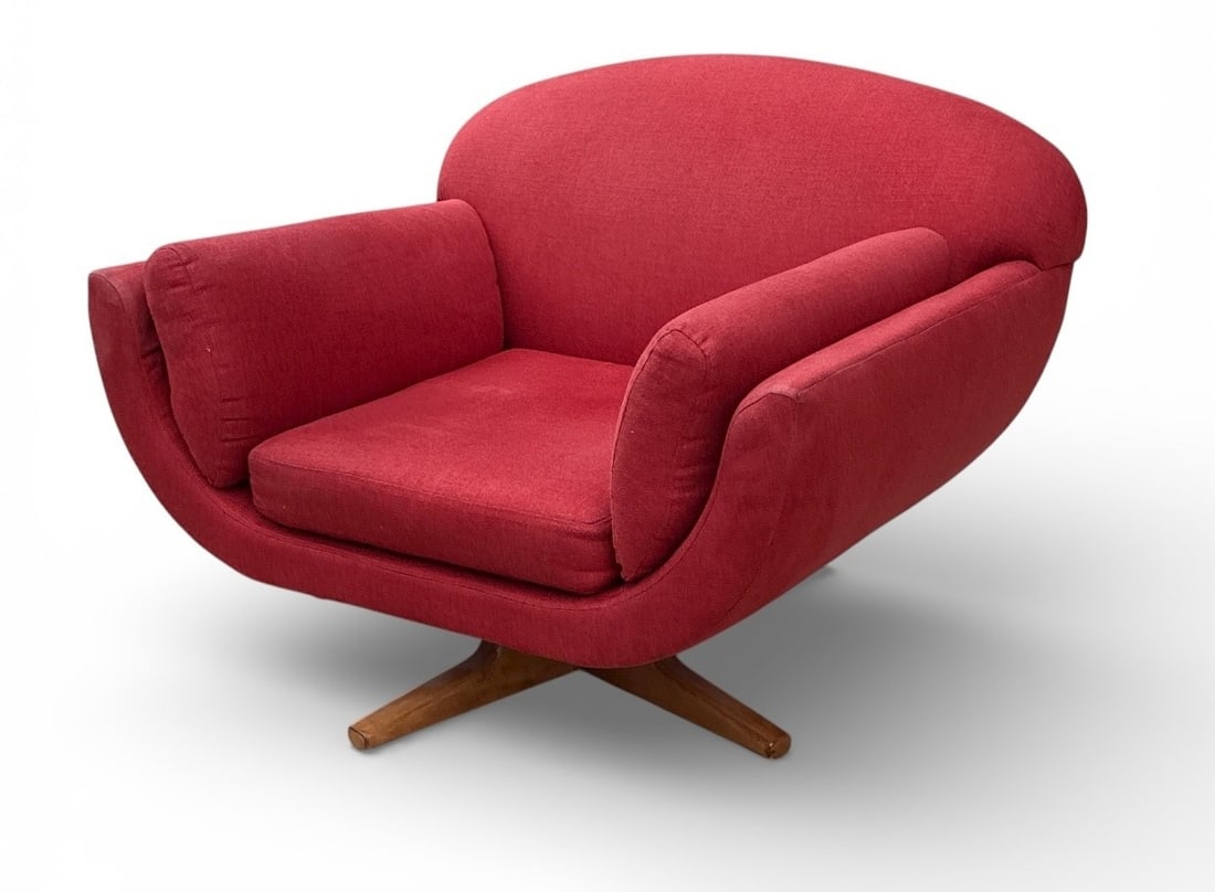 Modernist Oversized Red CLub Lounge Chair (1 of 3)