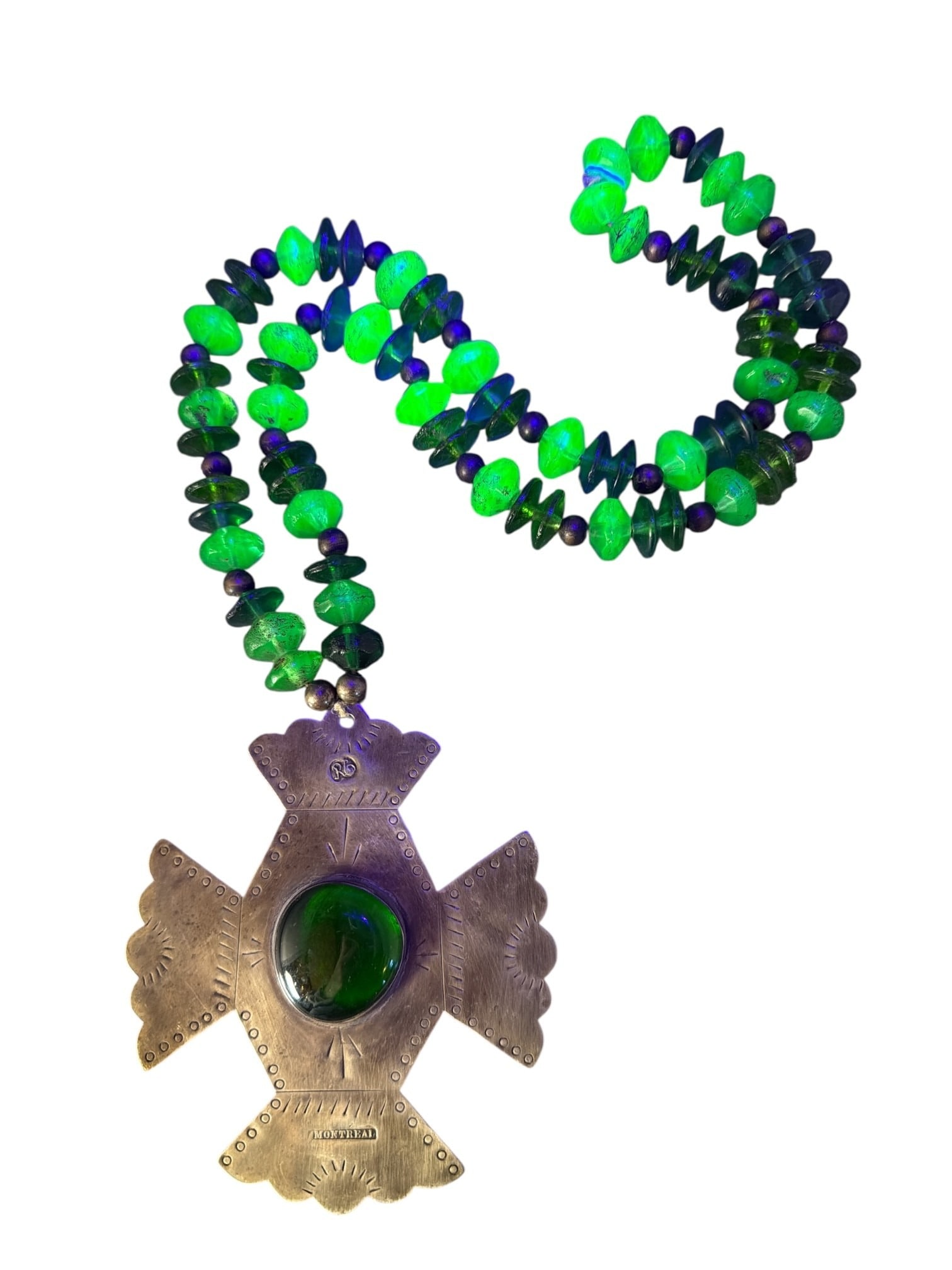 HUDSON BAY Trade Bead Necklace, Uranium Glass: Measures 29" total length, gorget measures 4.5" x 4". RA does not claim age or authenticity on this piece.