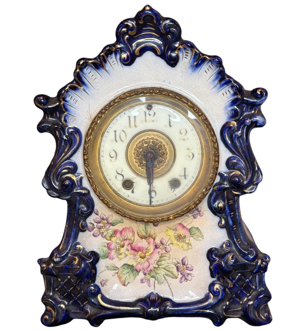 Antique WATERBURY Porcelain Mantle Clock: 11" H x 8" W x 5.25" D.