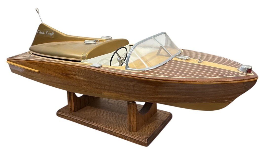 Two 1970s Model Speedboats - 4