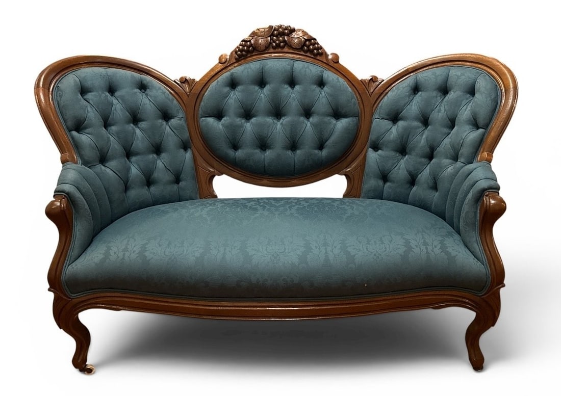 19th C.Rococo Revival Walnut Settee (1 of 5)
