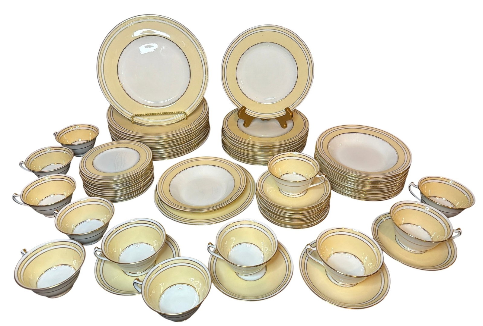 English Butter Yellow Dinnerware, Service for 12 (1 of 5)