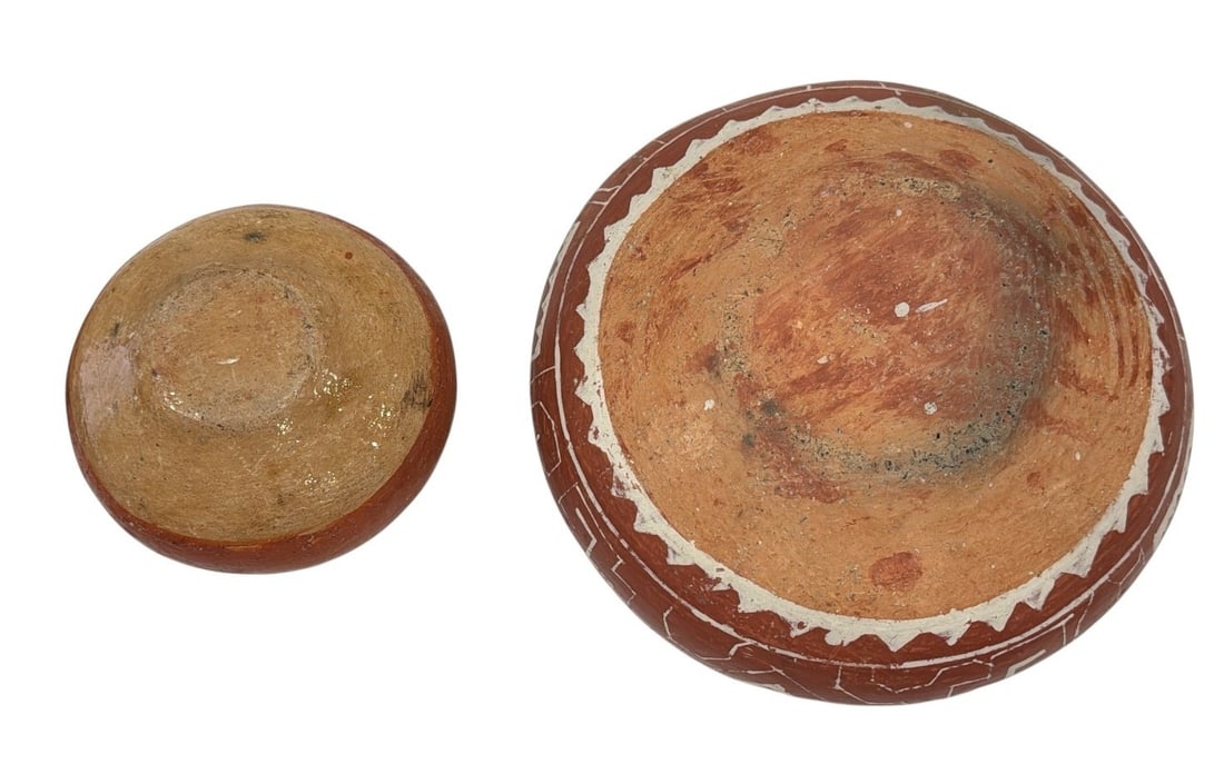 Two Peruvian Shipibo-Conibo Polychrome Vessels - 2