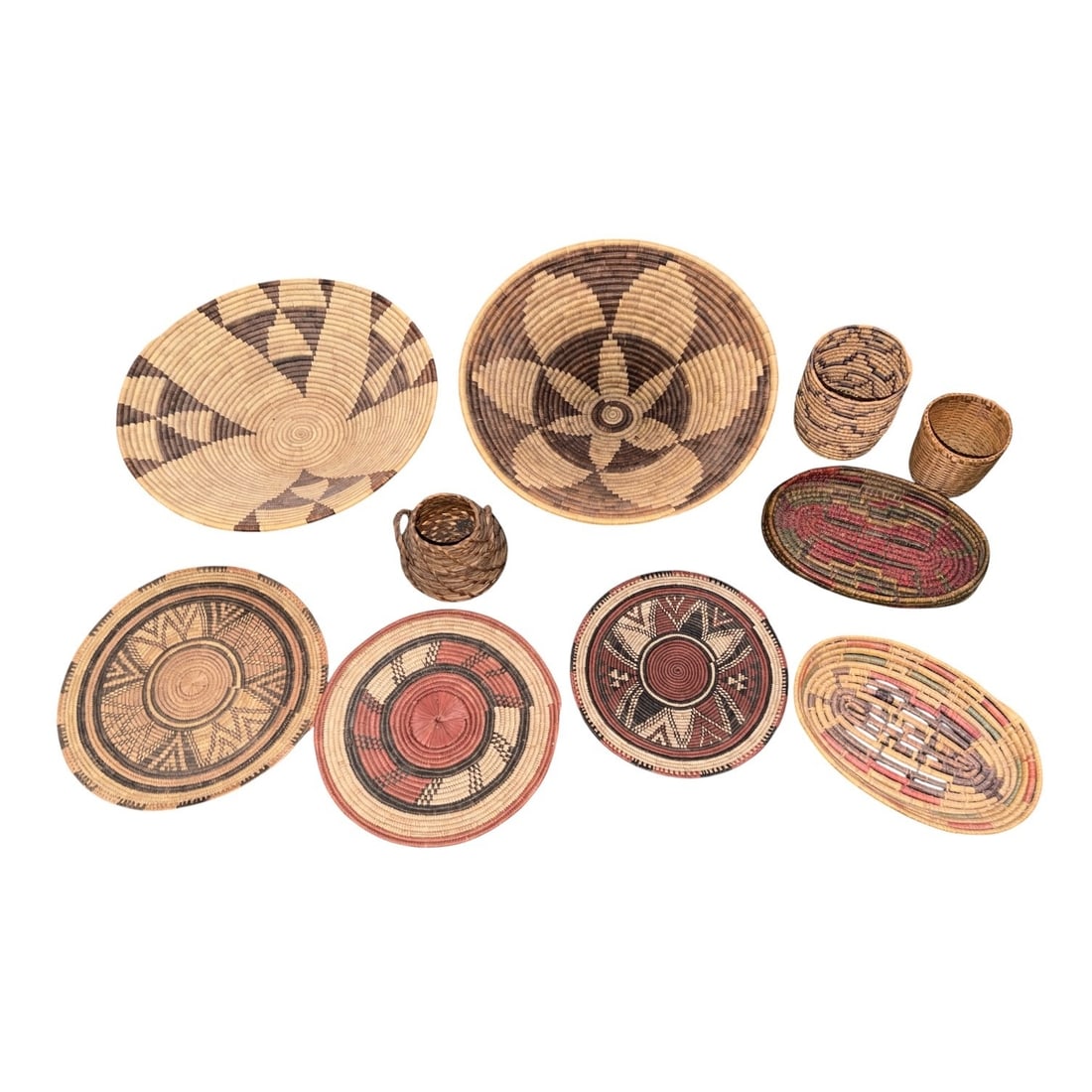 Collection Native American and African Coiled Baskets (1 of 7)