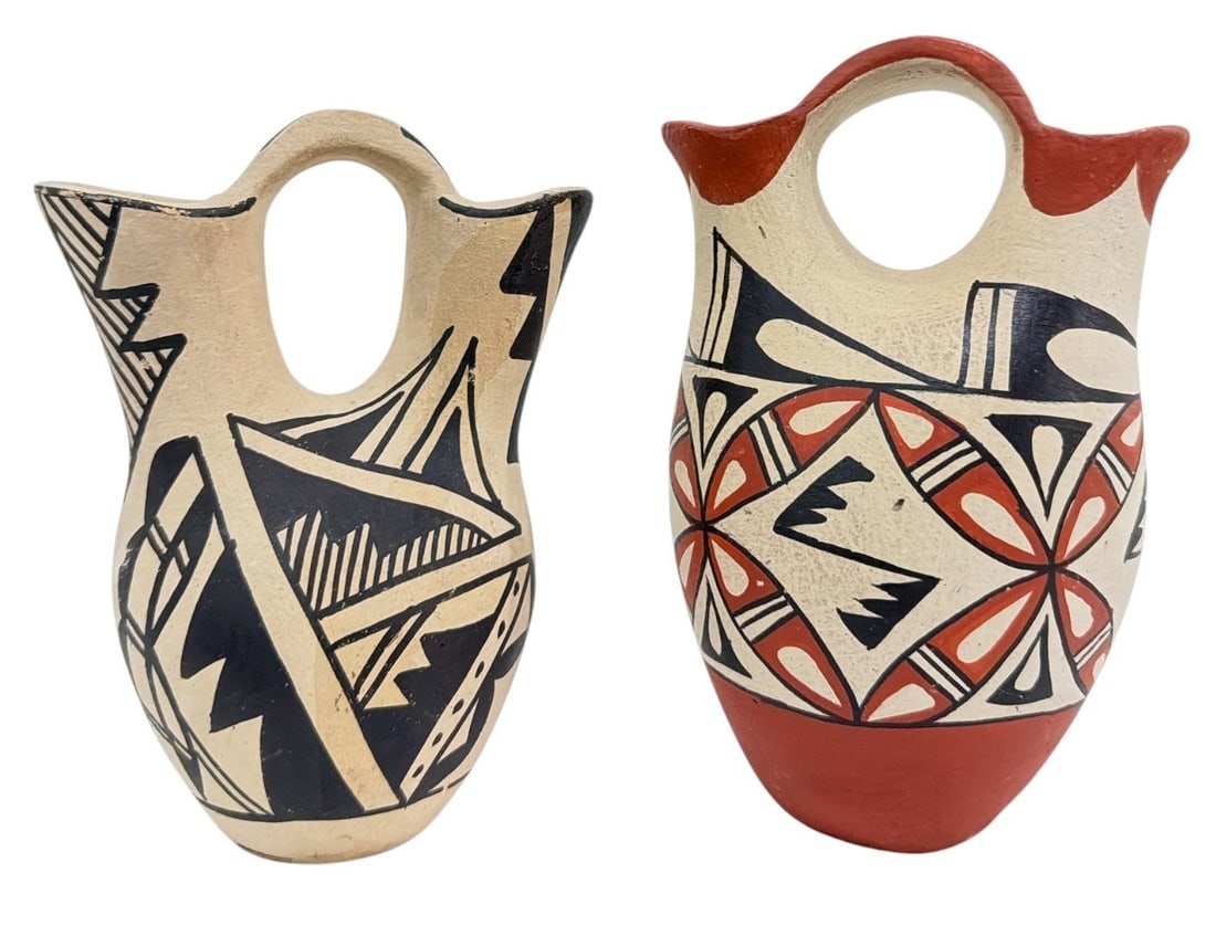 Two Native American Wedding Vases (1 of 3)