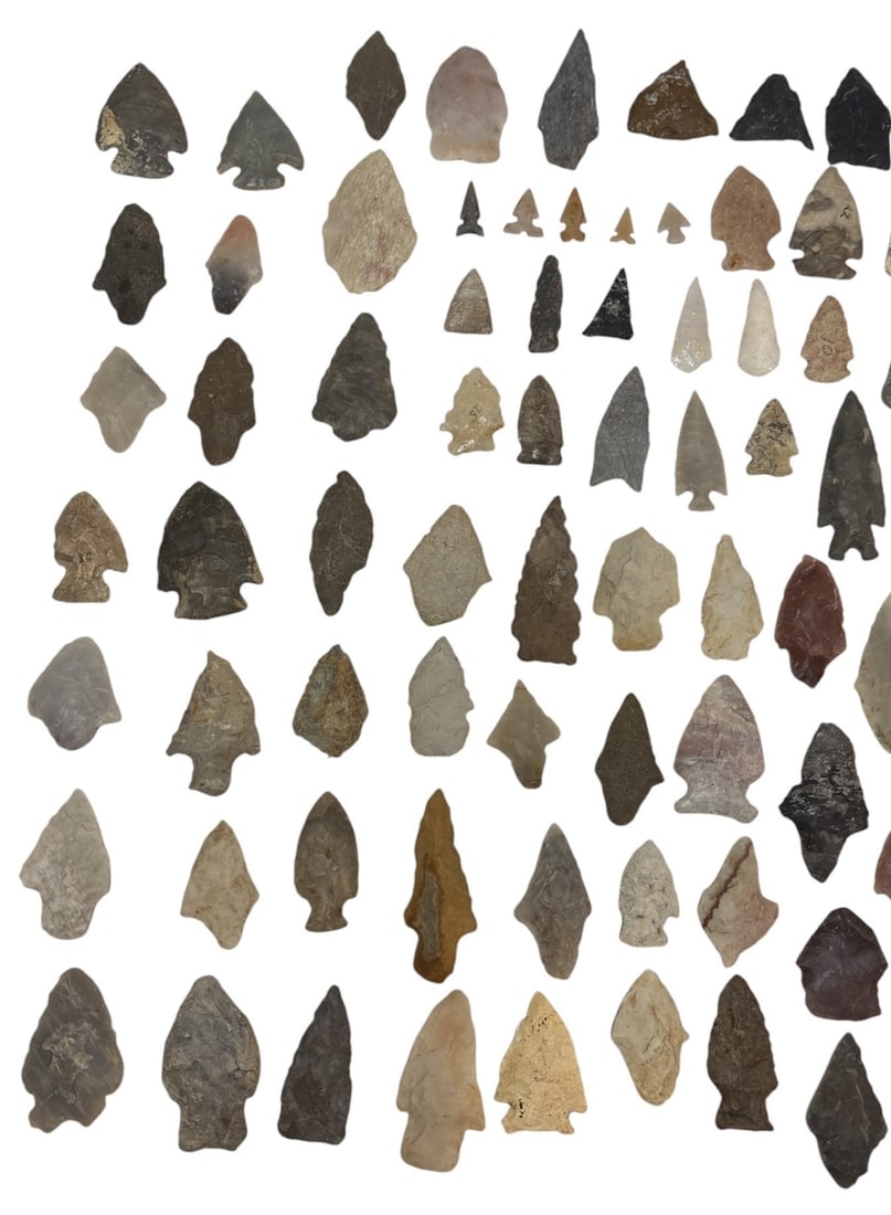 Collection Native American Arrowheads & Spearpoints - 2