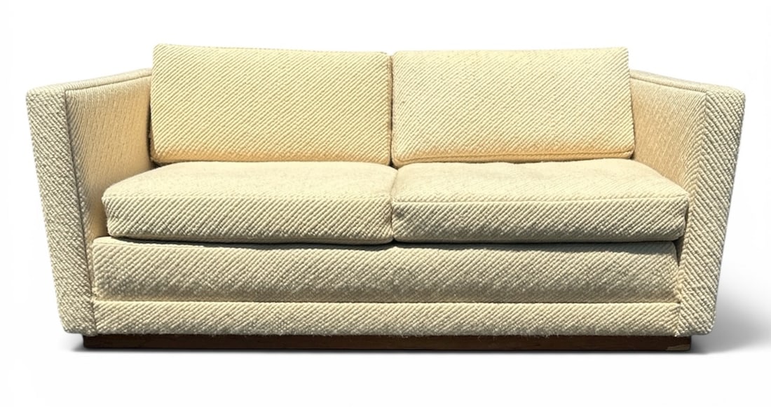 Mid Century Sofa, ISO Milo Baughman (1 of 5)