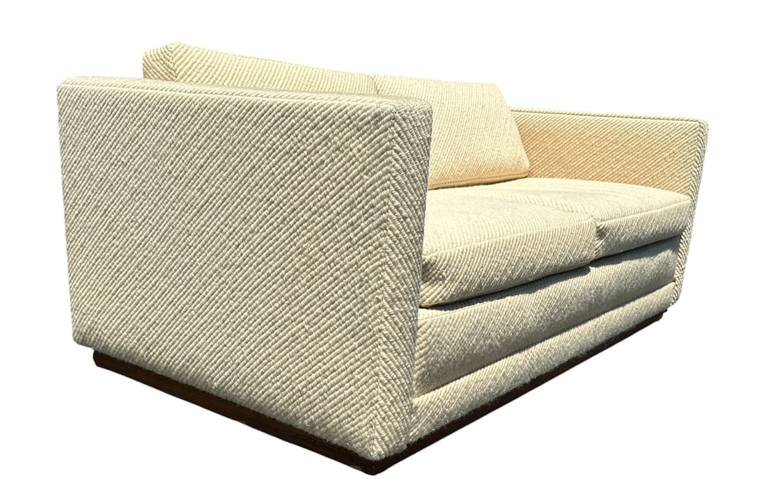 Mid Century Sofa, ISO Milo Baughman - 2