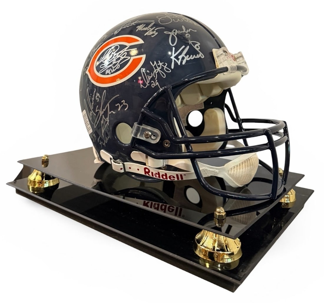 Authentic Autographed 1985 Chicago Bears Super Bowl Championship Helmet: Includes signed helmet limited #93/134 holographic authentication sticker by Schwartz Sports and certificate of authenticity from Schwartz Sports, the case itself also has a holographic sticker Case i