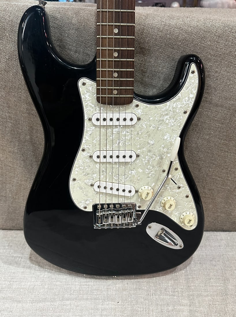 FENDER Squire Stratocaster - 7