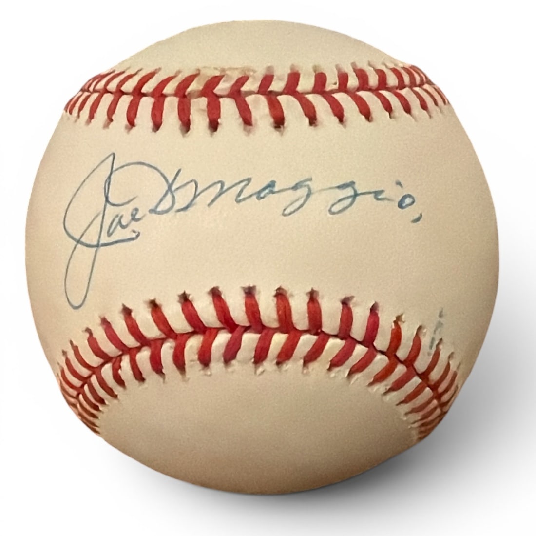 Autographed JOE DIMAGGIO Baseball: Case measures 5" H x 4" W x 4" D.