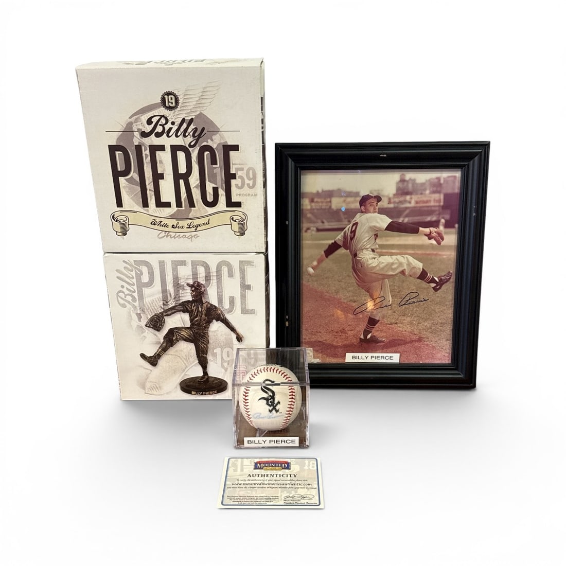 Autographed CHICAGO WHITE SOX BILLY PIERCE Baseball and Picture: Baseball retains Mounted Memories COA and hologram sticker. No COA for picture. Comes with two commemorative bobble heads.