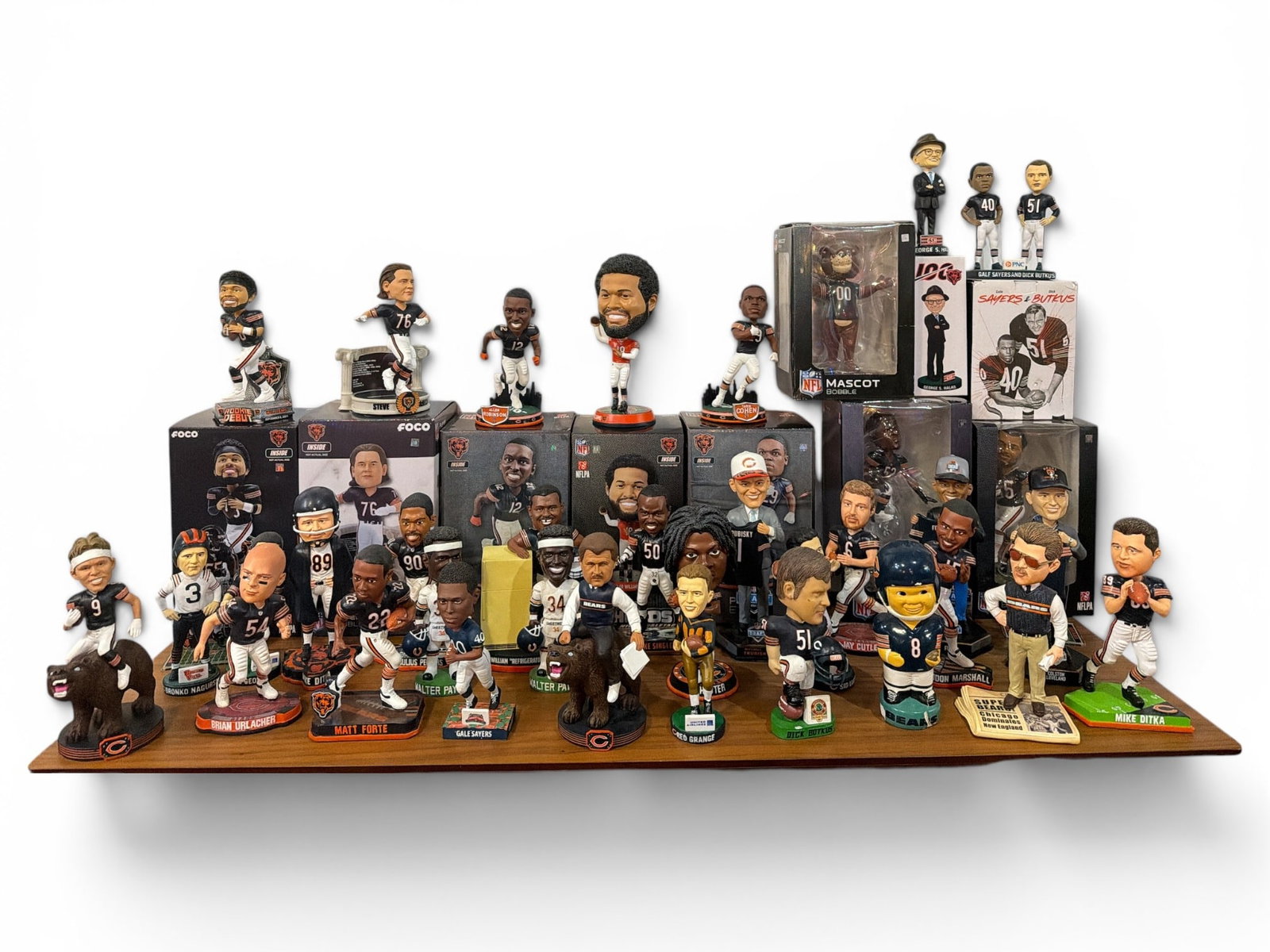 Large Collection of CHICAGO BEARS Football Bobble Heads (1 of 11)