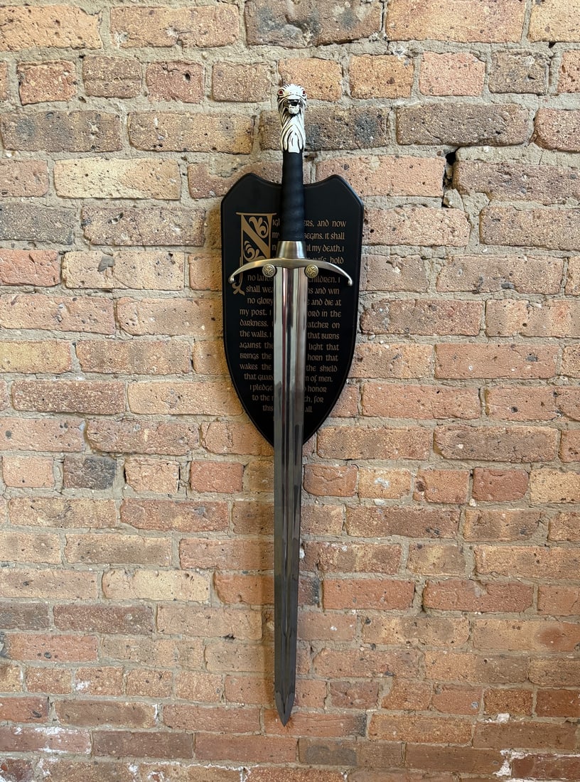 GAME OF THRONES Jon Snow "Longclaw" Sword: Measures in at 45" long. Comes with COA.