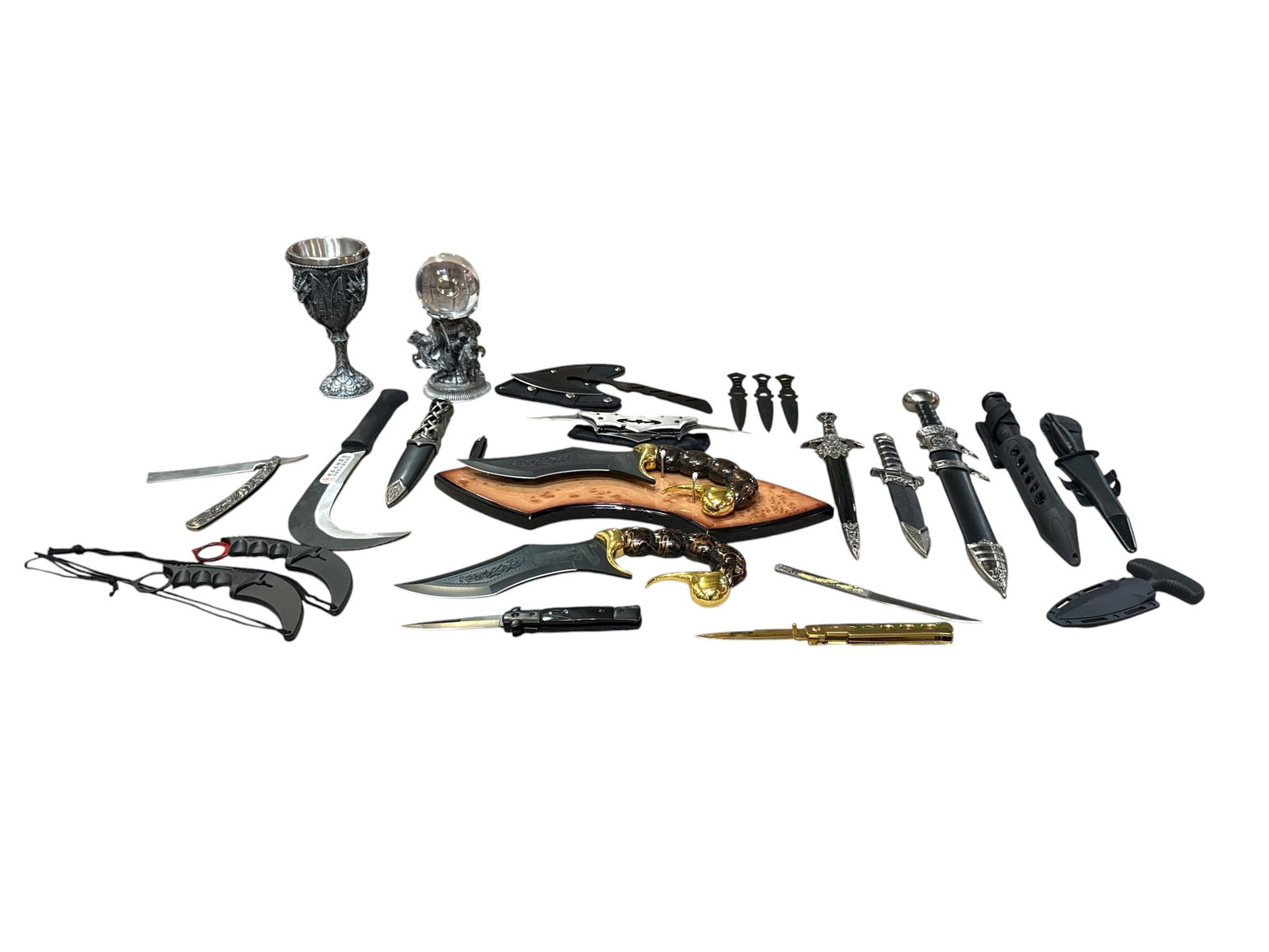 Assortment Cosplay Knives, Daggers etc. Game of Thrones, Lord of the Rings: Scorpion Fantasy Knives, Throwing Knifes, Stiletto, Daggers, Game of Thrones Chalice, Lord of the Rings "Quest for the Ring Sculpture etc. . .