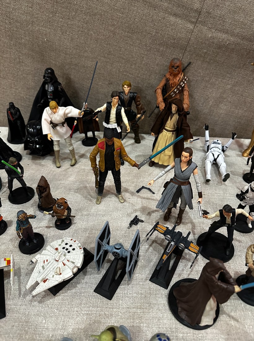 Collection STAR WARS Figures - 3