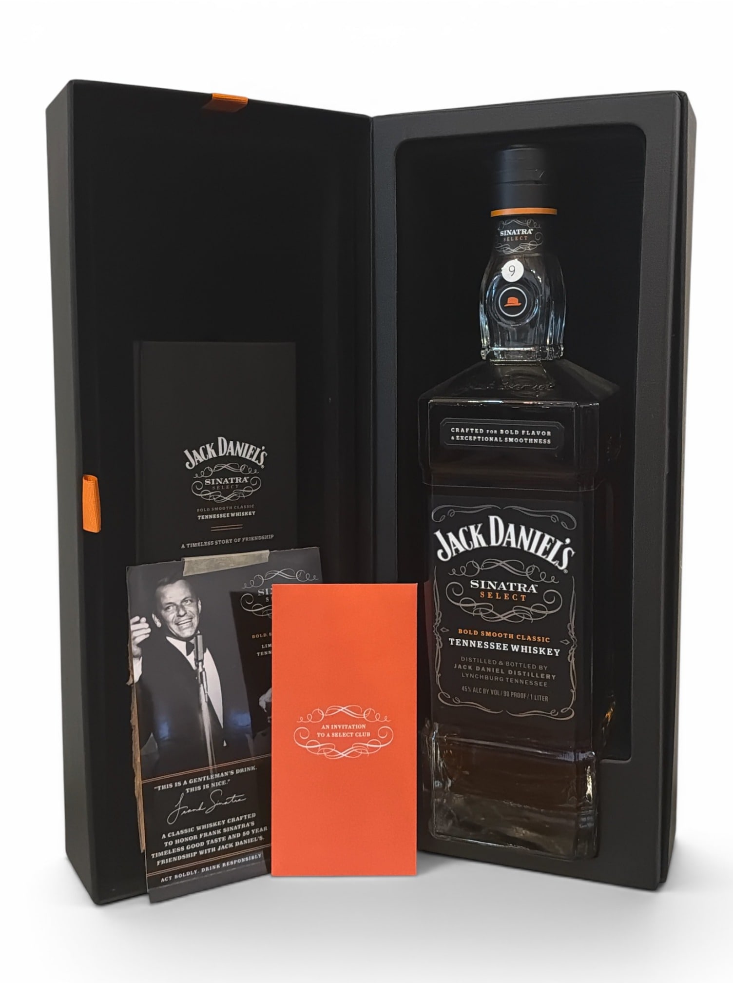 JACK DANIEL'S Sinatra Select Tennessee Whiskey (1 of 2)