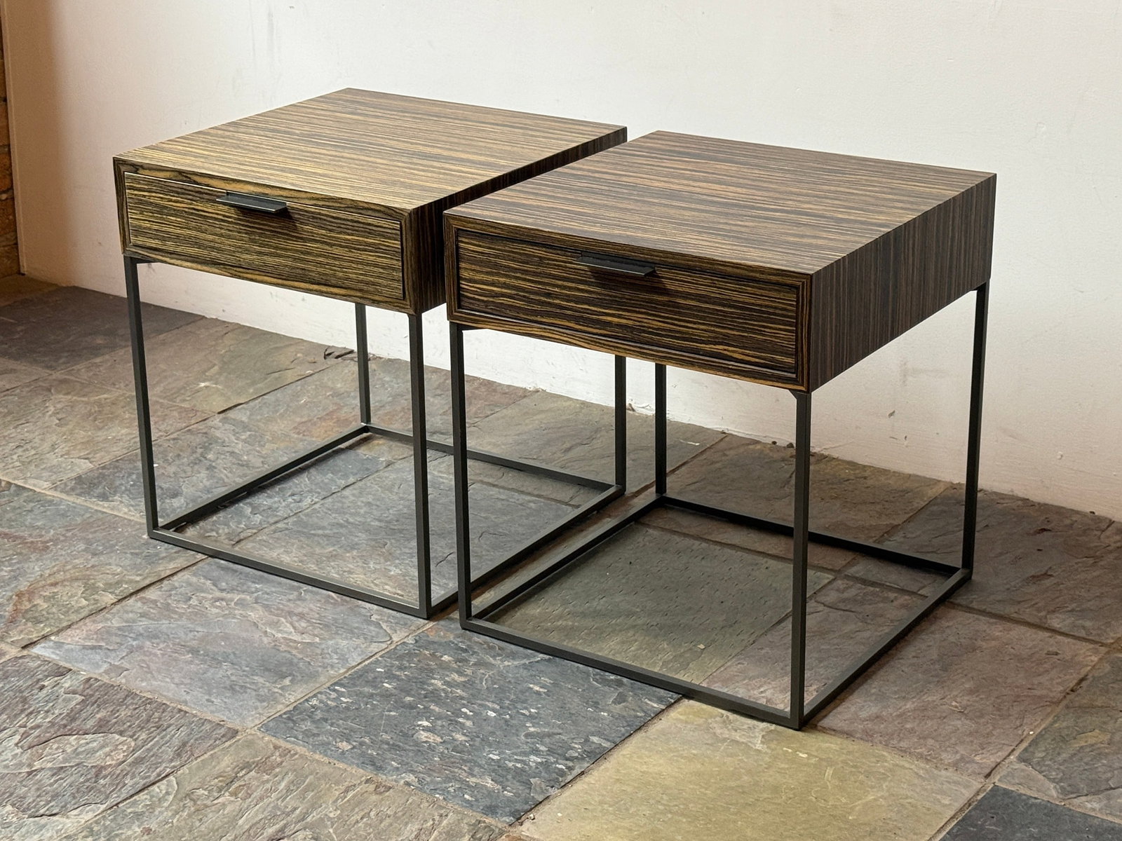 OSCAR ZANOTTA Nightstand Tables Pair (1 of 5)
