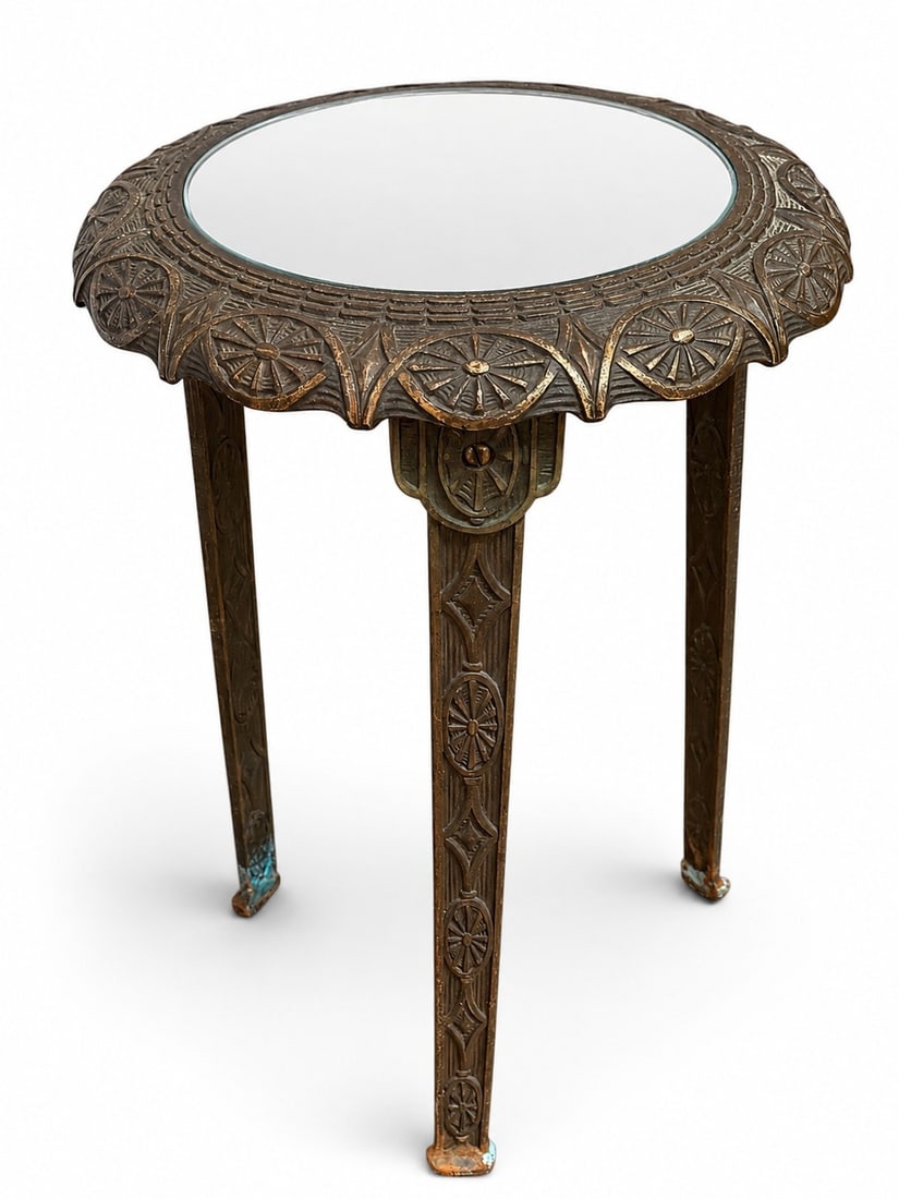 Art Deco Jazz Era Speakeasy Drink Table (1 of 3)