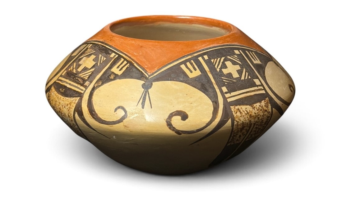 PRISCILLA NAMINGHA NAMPEYO (1924-2008, Hopi-Tewa) Polychrome Vase: Measures approx. 2.5" H x 4.5" W