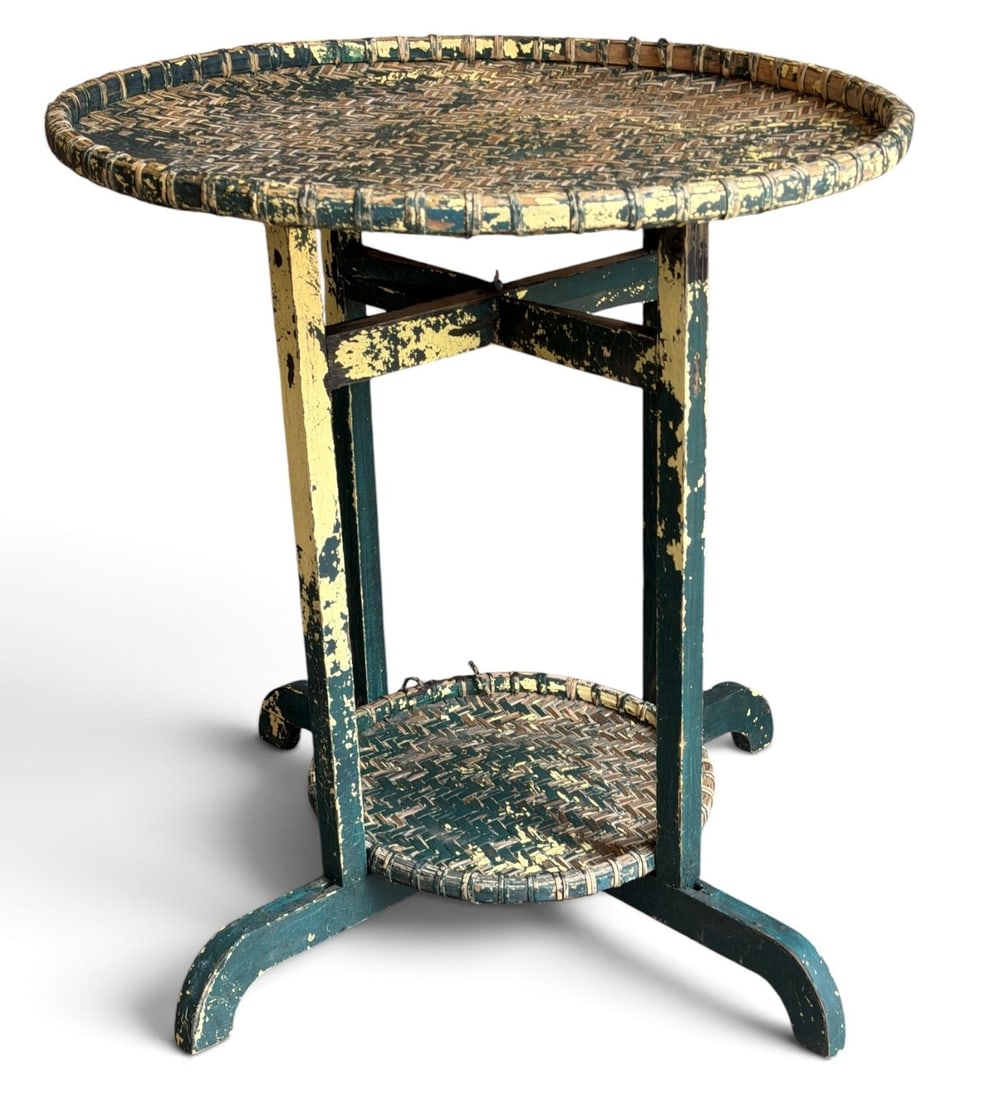 Arts & Crafts Japanese Aesthetic Movement Folding Garden Table: Measures 30" H x 27" overall diameter. Base measures 23" x 22".