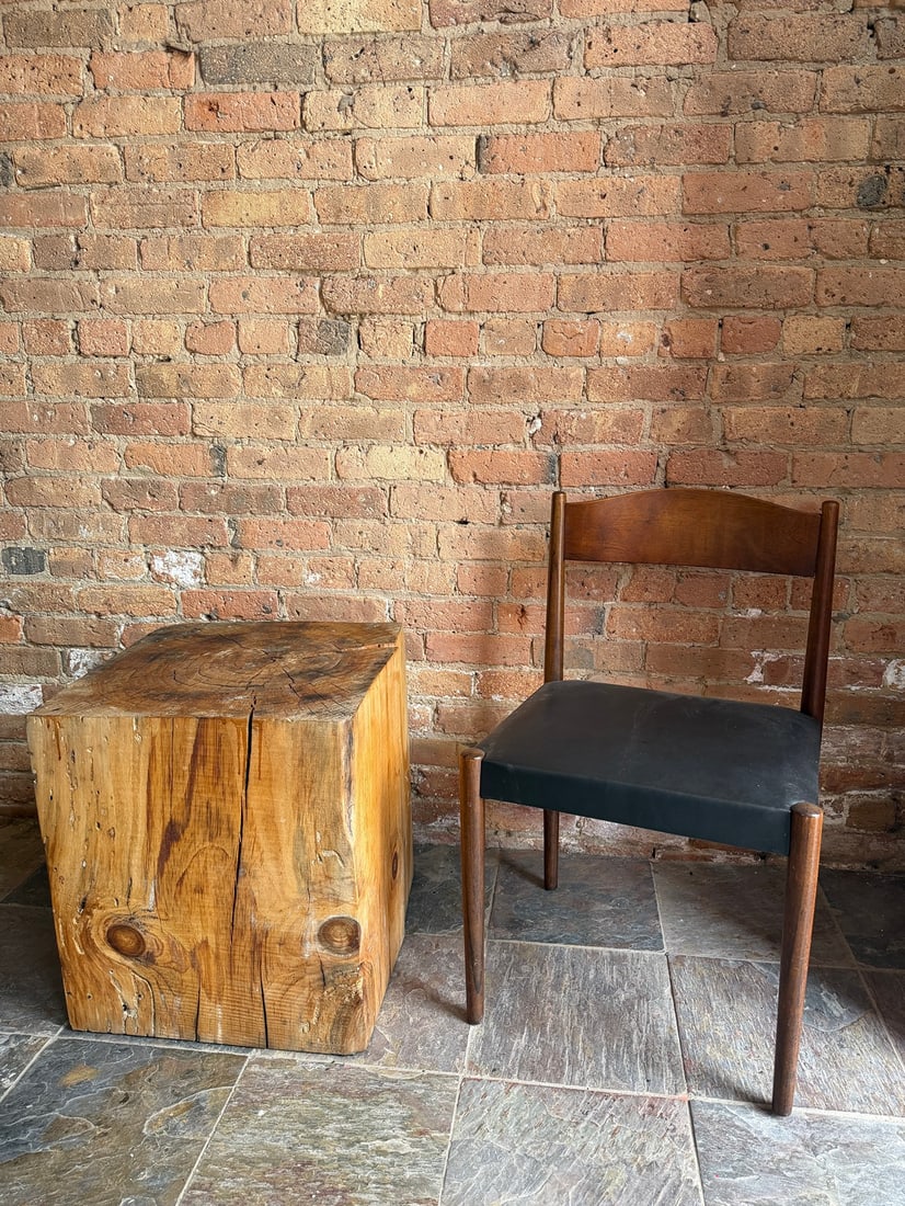 Brutalist Sculpted Oak Side Table - 2